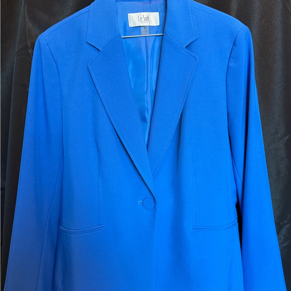 Le Suit Vibrant Cobalt Single-Button Suit